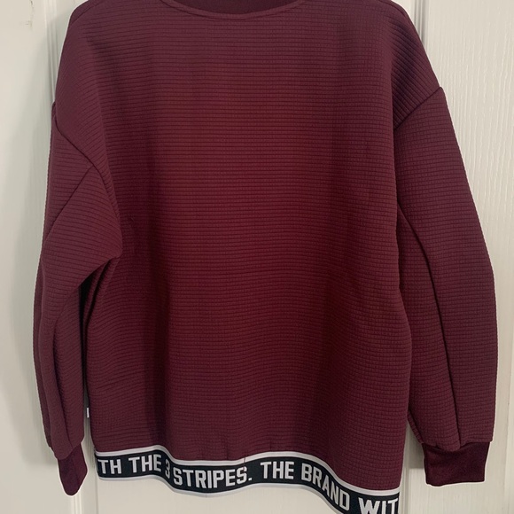 Adidas Oversized Burgundy Sweatshirt - Picture 2 of 3
